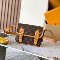 【特级MB163c芯片版原厂皮】 本款 Satchel 迷你手袋出 型号:M26805 材料:A级全钢五金,进口原厂面料 【特级MB163c芯片版原厂皮】 本款 Satchel 迷你手袋出 型号:M26805 材料:A级全钢五金,进口原厂面料