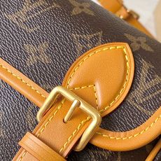 【特级MB163c芯片版原厂皮】 本款 Satchel 迷你手袋出 型号:M26805 材料:A级全钢五金,进口原厂面料 【特级MB163c芯片版原厂皮】 本款 Satchel 迷你手袋出 型号:M26805 材料:A级全钢五金,进口原厂面料