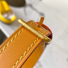 【特级MB163c芯片版原厂皮】 本款 Satchel 迷你手袋出 型号:M26805 材料:A级全钢五金,进口原厂面料 【特级MB163c芯片版原厂皮】 本款 Satchel 迷你手袋出 型号:M26805 材料:A级全钢五金,进口原厂面料