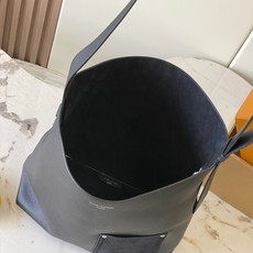 【特级MB163c芯片版原厂皮】 VERSO HOBO 手袋 型号:M27022黑色 材料:A级全钢五金,进口原厂帆布 【特级MB163c芯片版原厂皮】 VERSO HOBO 手袋 型号:M27022黑色 材料:A级全钢五金,进口原厂帆布