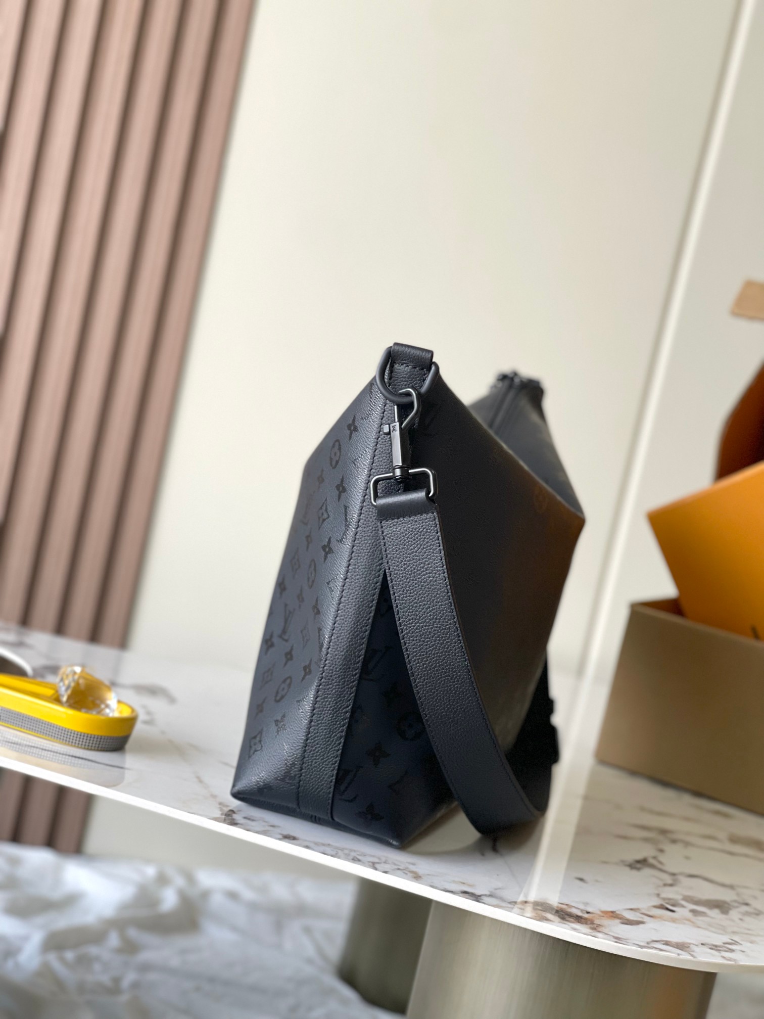 【特级MB163c芯片版原厂皮 本款 Vagabond Hobo 手袋 型号：M27856 材料：A级全钢五金，进口原厂
