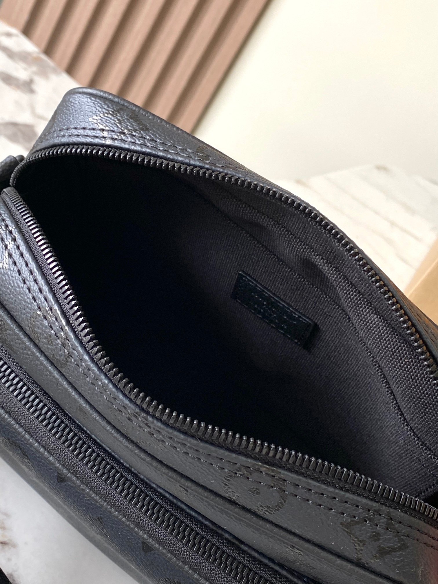 【特级MB163c芯片版原厂皮 本款 Vagabond Hobo 手袋 型号：M26783 材料：A级全钢五金，进口原厂