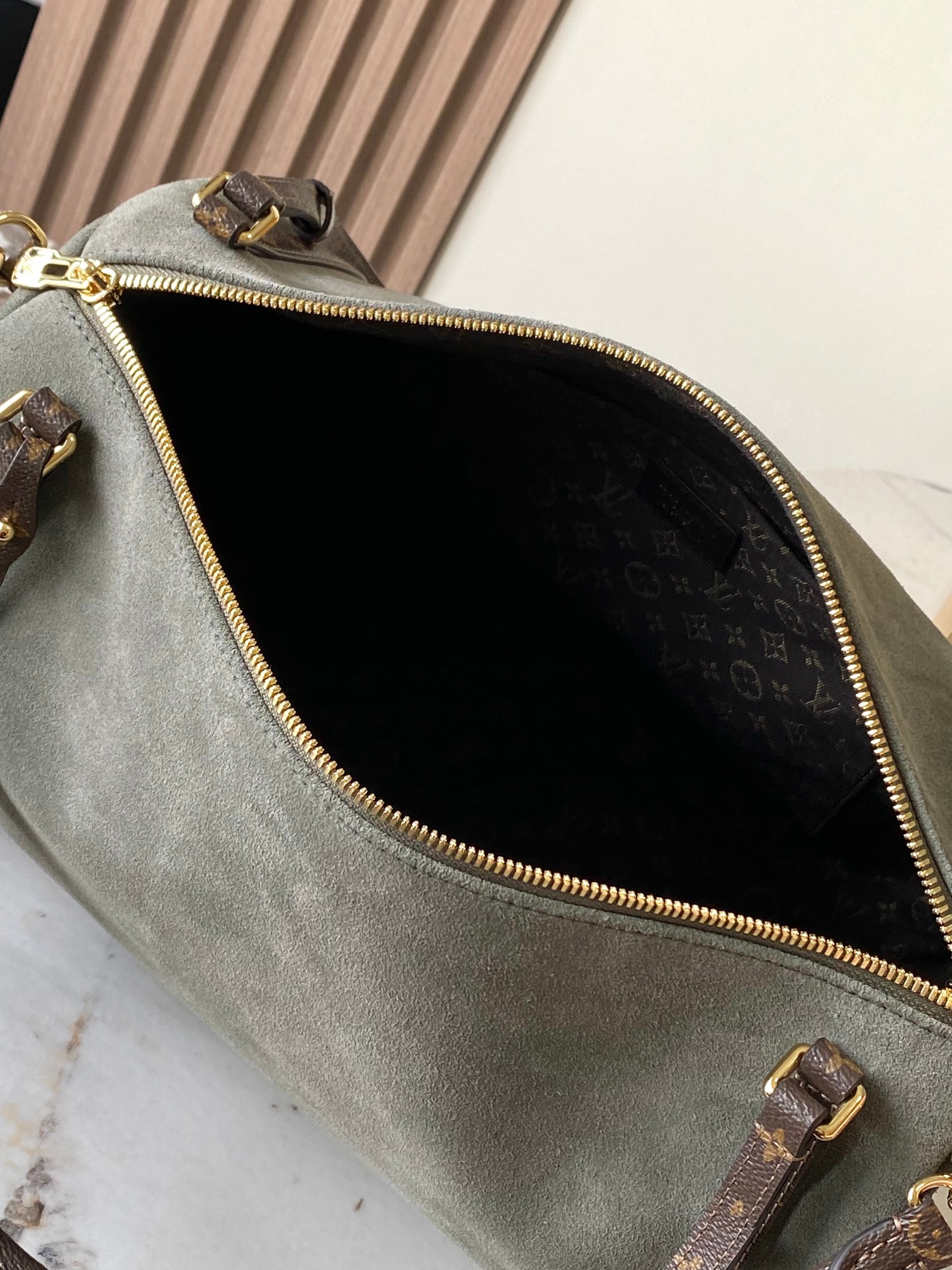 【特级MB163c芯片版原厂皮】 本款 Express中号手袋 型号：M29230 材料：A级全钢五金，进口原厂牛皮 包