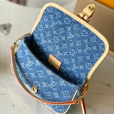 【特级MB163c芯片版原厂皮】 NANO DIANE 手袋 型号:M27700 材料:A级全钢五金,进口原厂面料 包装 【特级MB163c芯片版原厂皮】 NANO DIANE 手袋 型号:M27700 材料:A级全钢五金,进口原厂面料 包装