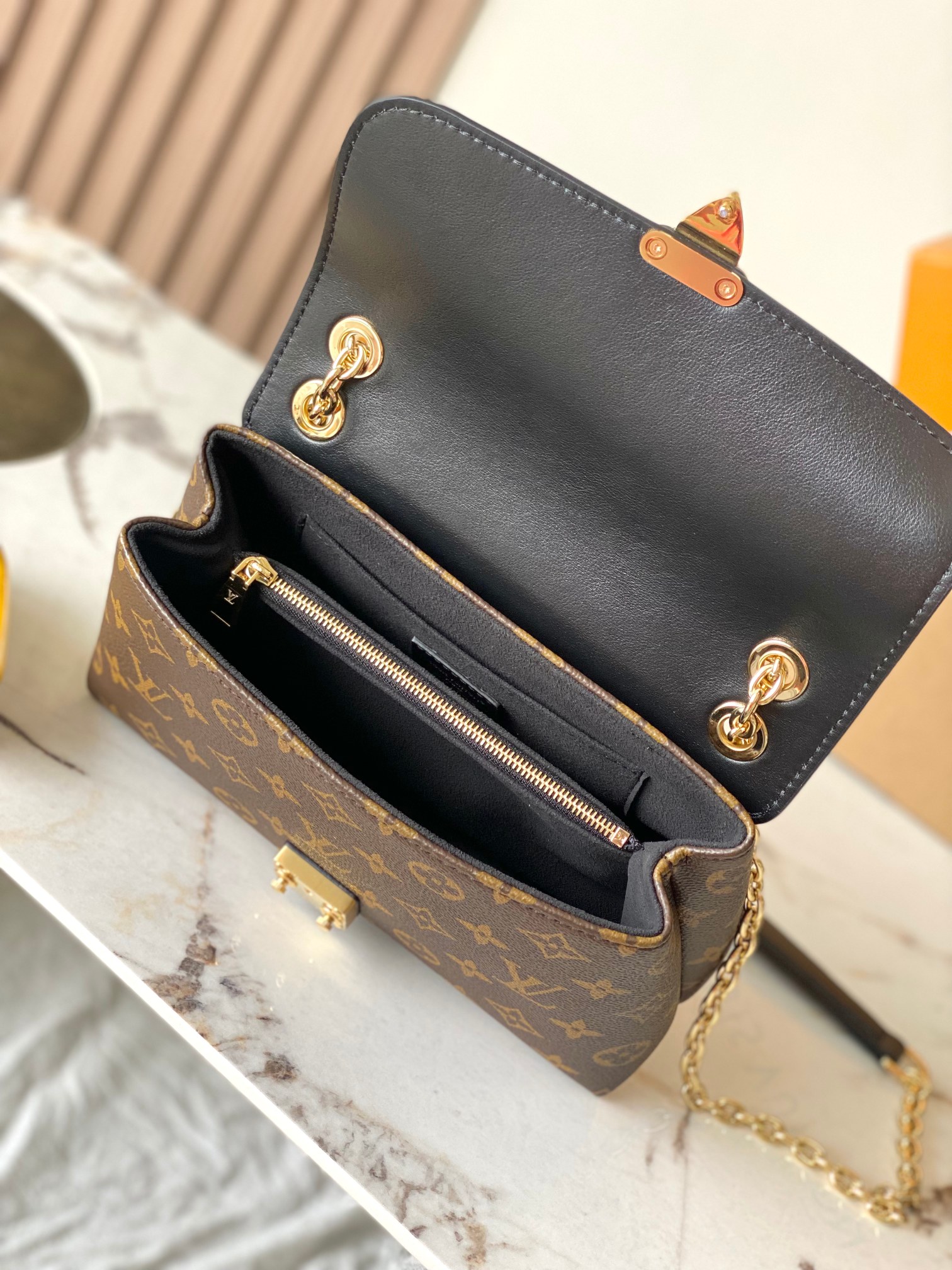 【特级MB163c芯片版原厂皮 Madeleine BB手提包 型号：M28424 材料：A级全钢五金，进口原厂面料 包