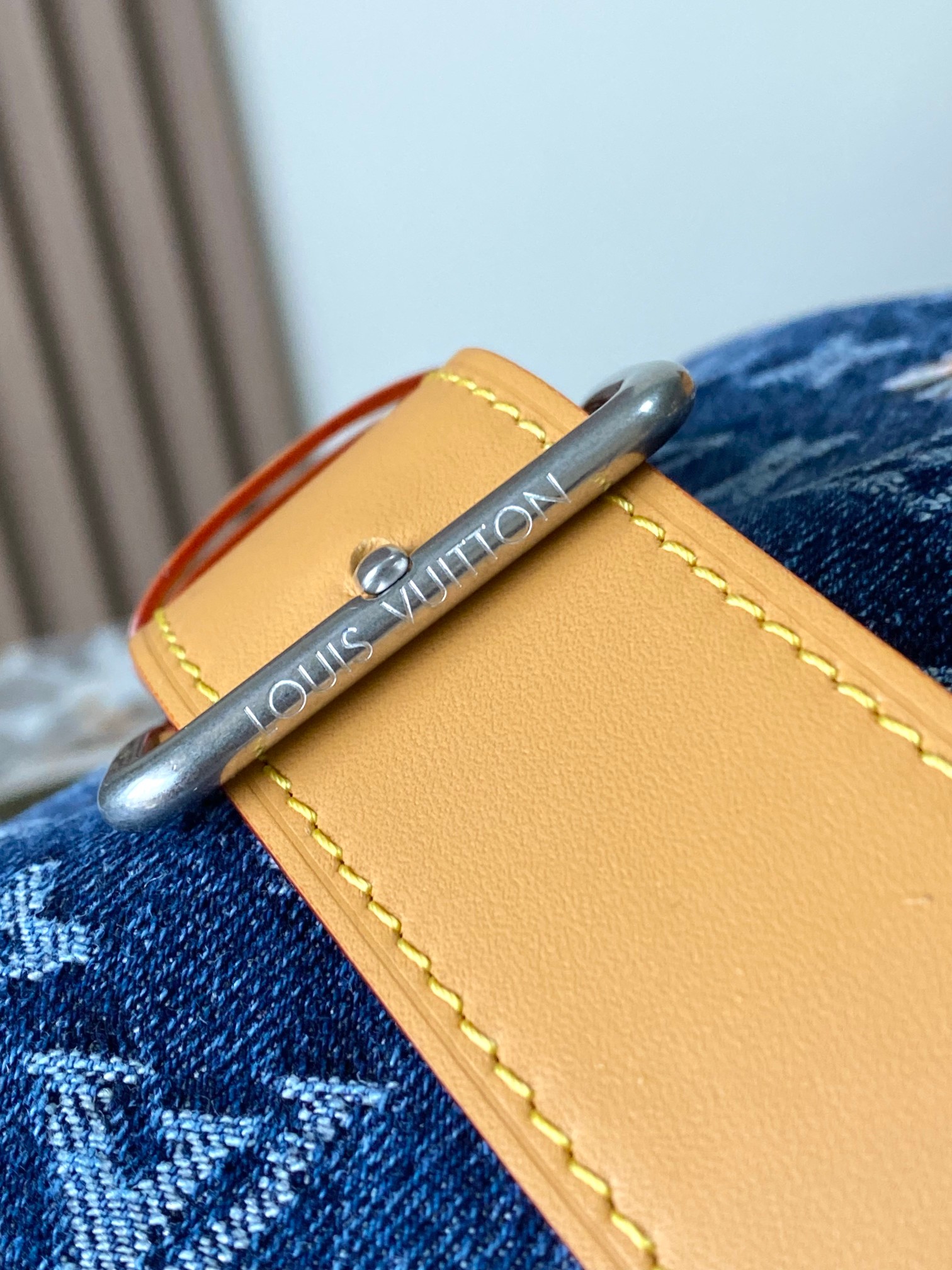 【特级MB163c芯片版原厂皮】 本款 Vagabond Hobo 手袋 型号：M27555 材料：A级全钢五金，进口原