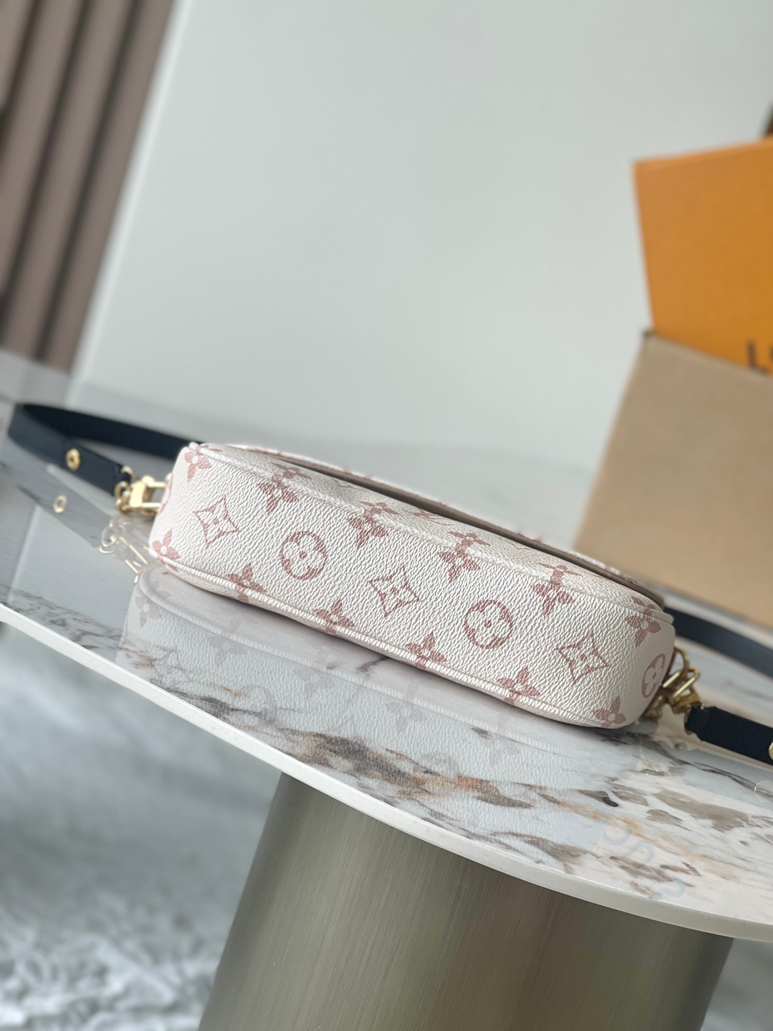 【特级MB163c01芯片版原厂皮】 Wallet On Chain Ivy 手袋取材 型号：M83091白花163c0
