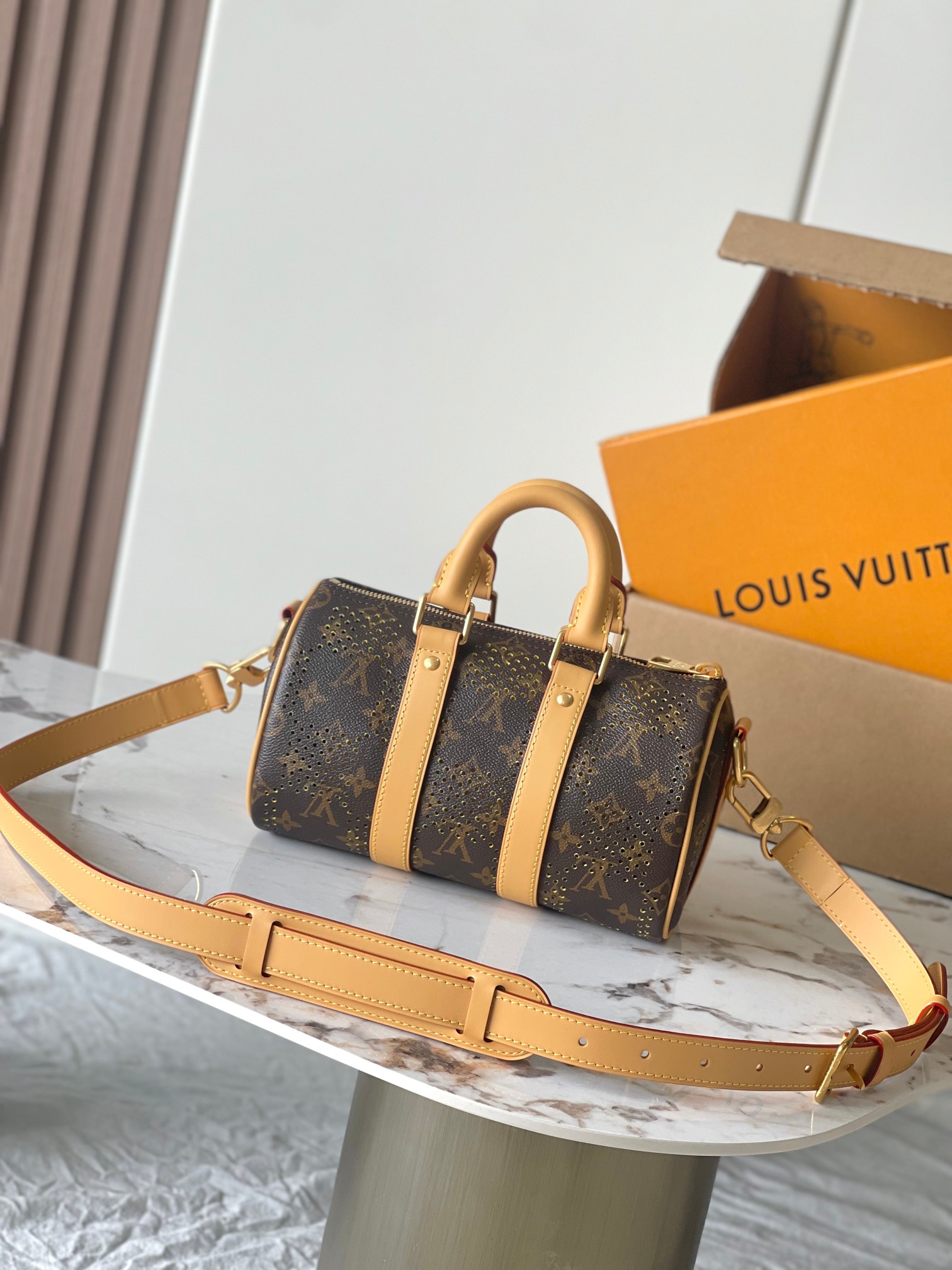 KEEPALL BANDOULIÈRE 25手袋 FLANEUR 双肩包 型号：M29296 材料：A级全钢五金，进口原