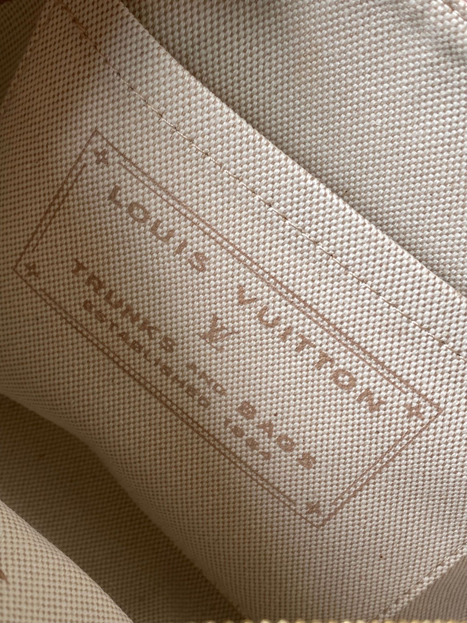 【特级MB原厂皮】 SPEEDY BANDOULIÈRE 20手袋 款号：2A039 材料：全钢五金，进口高弹面料 包装