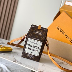 【特级MB163c芯片版原厂皮】 MILK 手袋 款号:M29326 材料:A级全钢五金,进口原厂牛皮 包装:全套原厂免 【特级MB163c芯片版原厂皮】 MILK 手袋 款号:M29326 材料:A级全钢五金,进口原厂牛皮 包装:全套原厂免