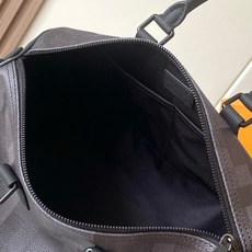 【特级MB原厂皮】 SPEEDY BANDOULIÈRE 30 手袋 款号:M28977 材料:A级全钢五金,进口原厂牛 【特级MB原厂皮】 SPEEDY BANDOULIÈRE 30 手袋 款号:M28977 材料:A级全钢五金,进口原厂牛