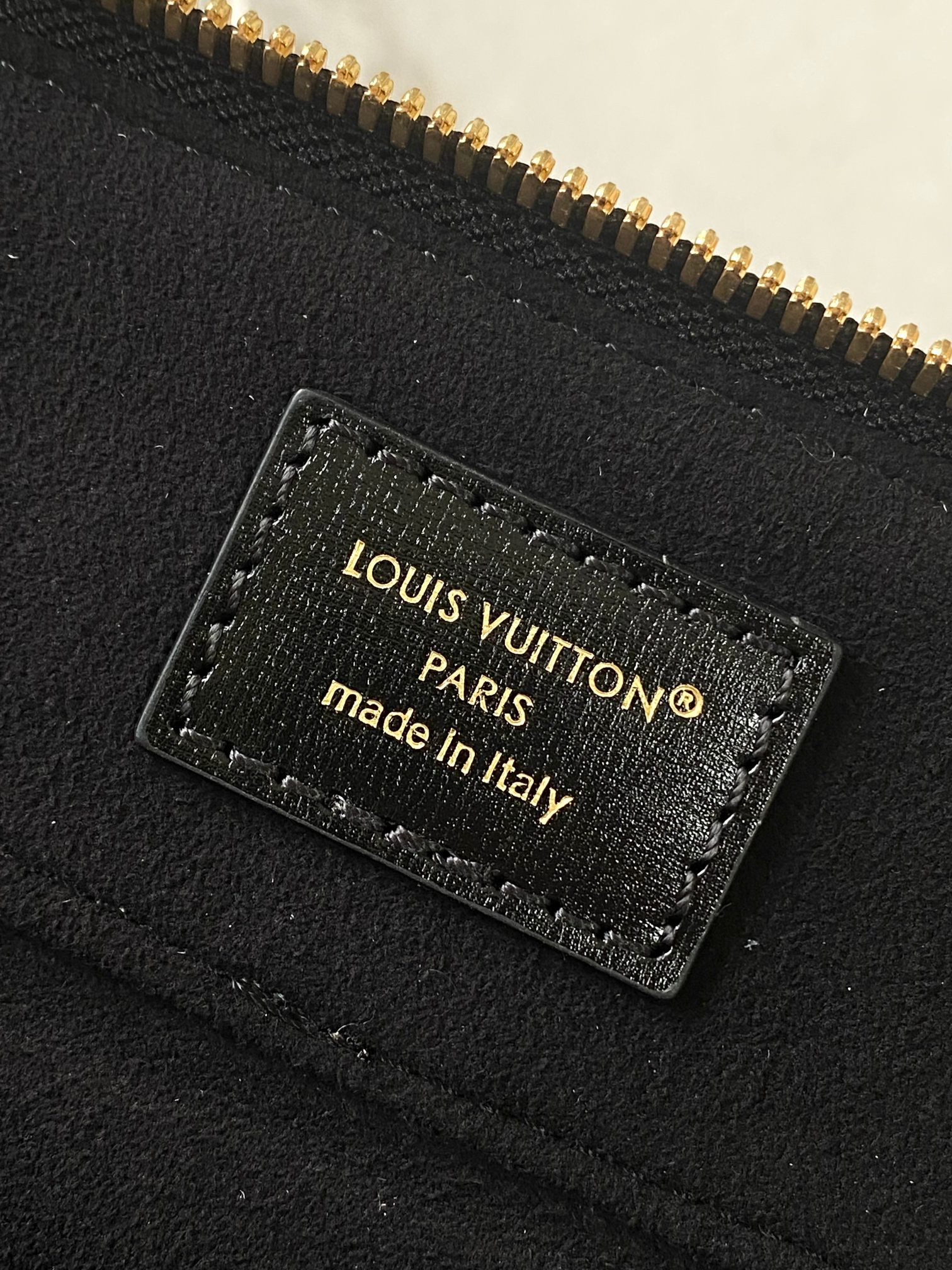 【特级MB原厂皮】 VANITY POUCH TRUNK 手袋 款号：M29548 材料：A级全钢五金，进口原厂牛皮 包