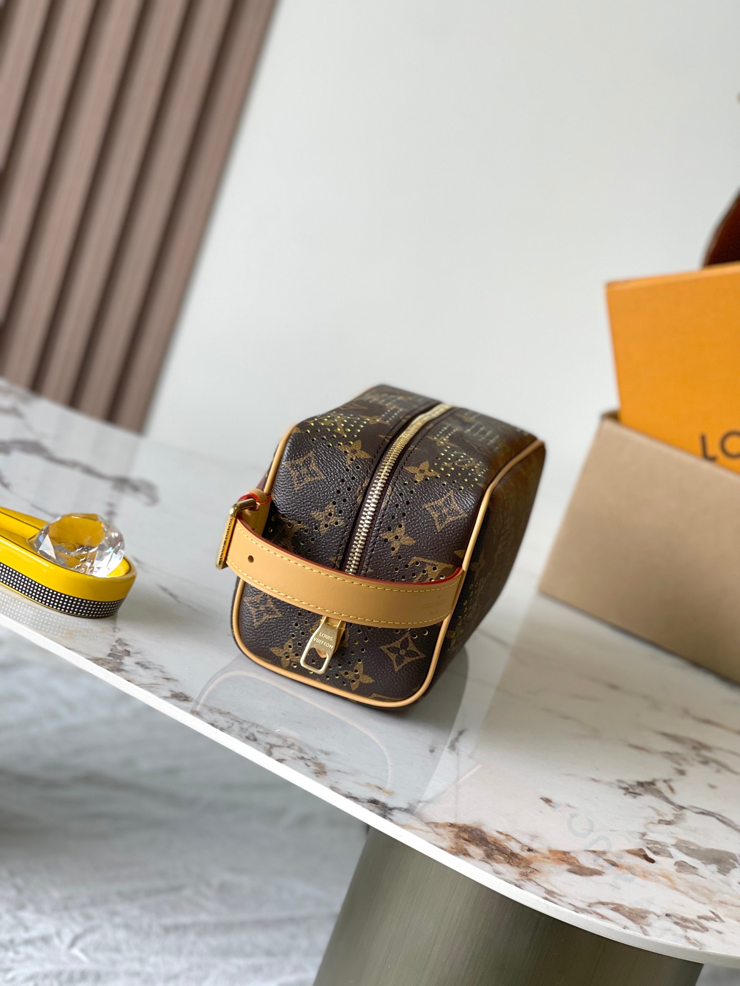 【特级MB163c01芯片版原厂皮】 LOCKER DOPP KIT 盥洗袋 款号:M29165 材料:A级全钢五金,进 【特级MB163c01芯片版原厂皮】 LOCKER DOPP KIT 盥洗袋 款号:M29165 材料:A级全钢五金,进