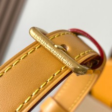 【特级MB163c芯片版原厂皮 SATCHEL 迷你斜挎包 款号:M2A647 材料:A级全钢五金,进口原厂面料 包装: 【特级MB163c芯片版原厂皮 SATCHEL 迷你斜挎包 款号:M2A647 材料:A级全钢五金,进口原厂面料 包装: