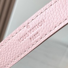 【特级MB芯片版原厂皮】 Neverfull Bandouliere Inside Out BB 手袋本季演绎经典设计 【特级MB芯片版原厂皮】 Neverfull Bandouliere Inside Out BB 手袋本季演绎经典设计