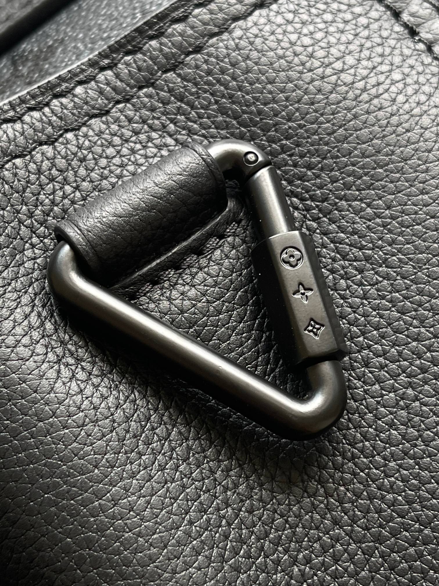 【特级MB163c芯片版原厂皮】 本款 STEAMER 30 手袋 型号：M2A253 材料：A级全钢五金，进口原厂面料