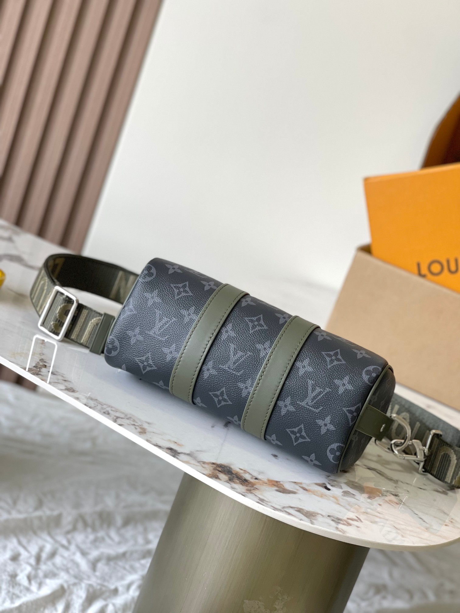 【特级MB原厂皮】 KEEPALL BANDOULIÈRE 25手袋 款号：M28638 材料：A级全钢五金，进口原厂牛