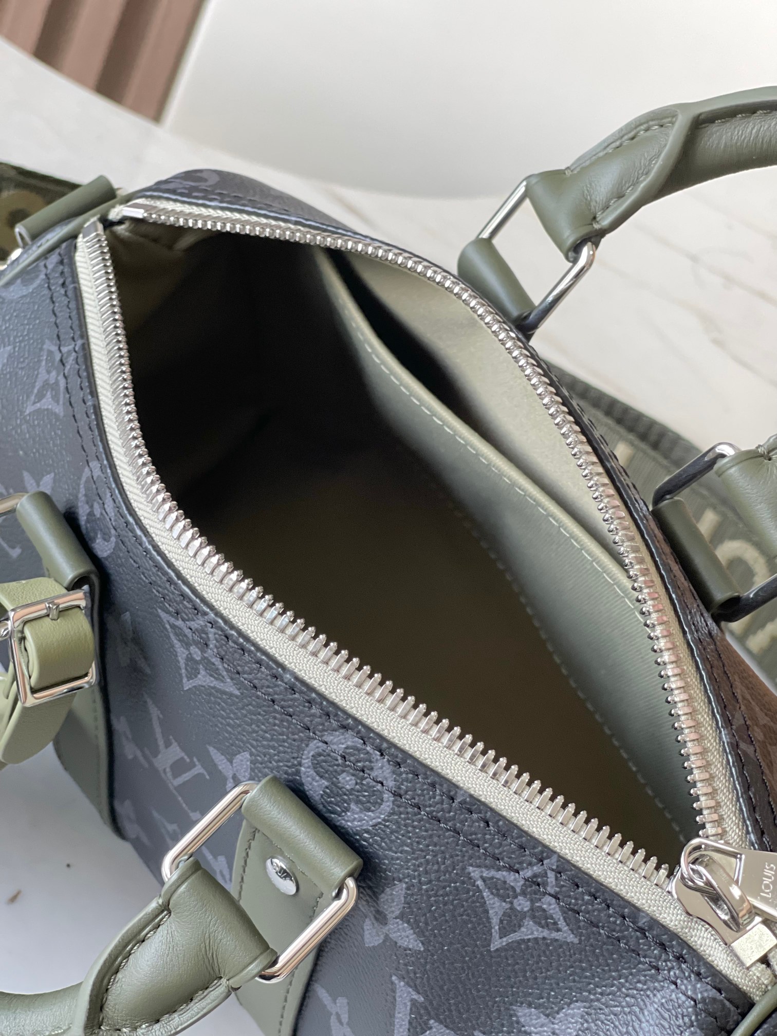 【特级MB原厂皮】 KEEPALL BANDOULIÈRE 25手袋 款号：M28638 材料：A级全钢五金，进口原厂牛
