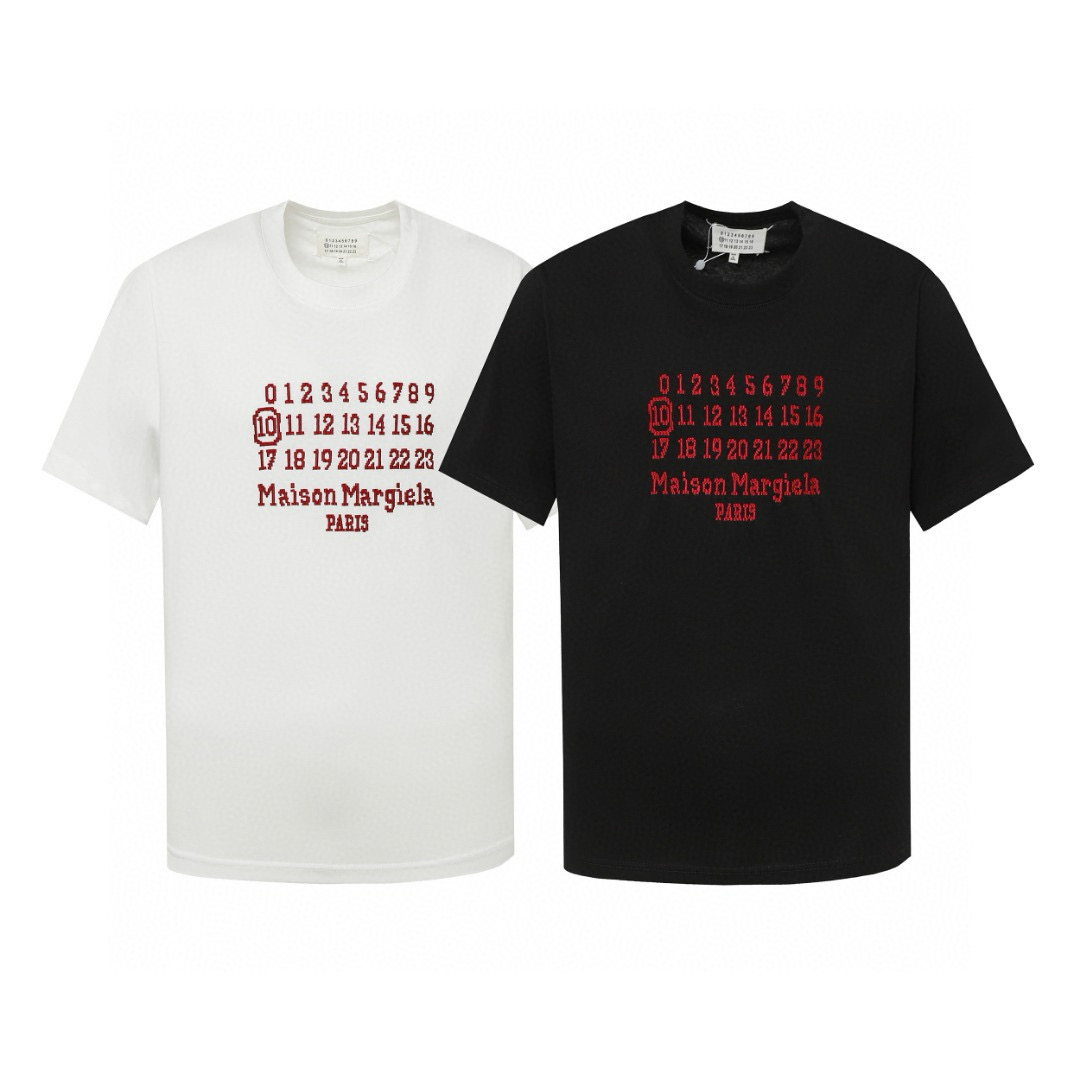 💰65 款号:002
时尚先锋必备!Maison Margiela 马吉拉联名重影印花短袖震撼登场!
这款短袖采用 230g 双纱爽滑棉面料,双纱质感与爽滑手感的完美融合,带来重磅舒适的穿着体验。每一个细节都精心还原原版,一比一的精准呈现,让您拥有原汁原味的时尚品味。
不仅如此,这款短袖还附带原版包装贴码纸,彰显品牌的奢华与品质。穿上它,您将成为时尚界的焦点,展现独特的个性魅力。
不要错过这个与时尚界巨擘联名的机会,立即将 Maison Margiela 马吉拉联名重影印花短袖加入您的衣橱,成为潮流的引领者!带原版包装贴码纸
码数:S M L XL
颜色:黑色 白色