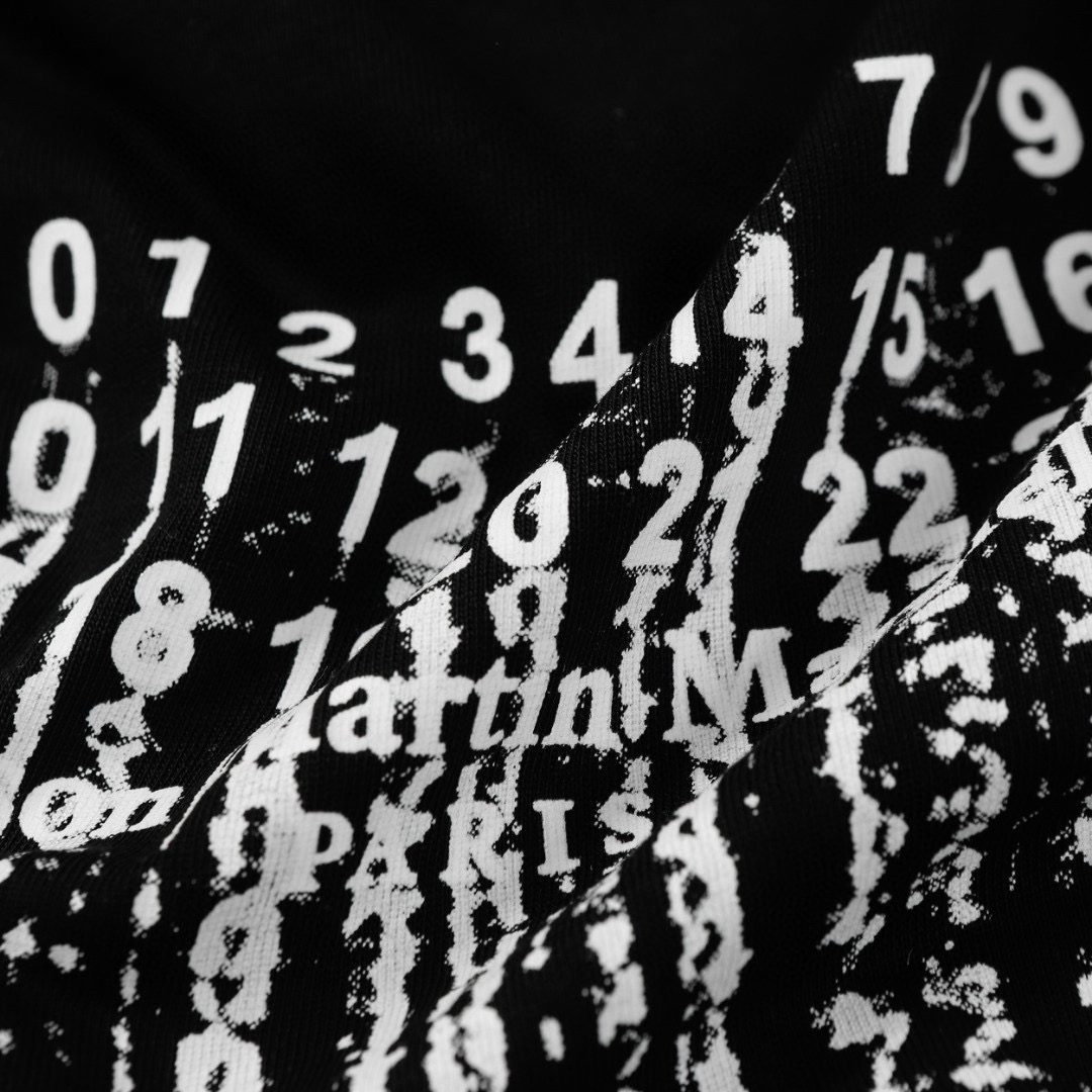 Fashion Pioneer: Maison Margiela Short Sleeve, Luxurious Comfort in 230g Cotton Fabric - 图片 5