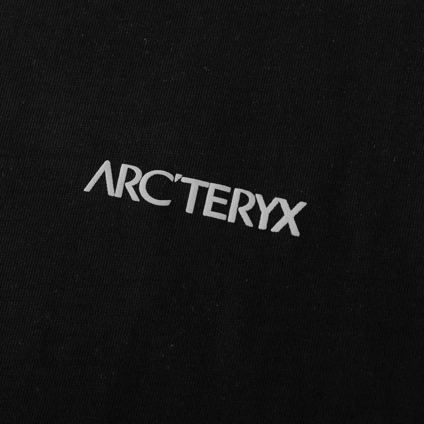 High-End Women’s Suit with Arcteryx T-Shirt Packaging: Lavender Threads, Original Sticker - 图片 6