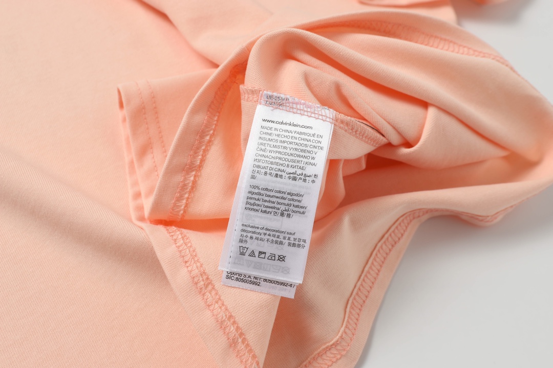 Calvin Klein CK Classic Embroiled Short-Sleeve T-Shirts Overview - 图片 9