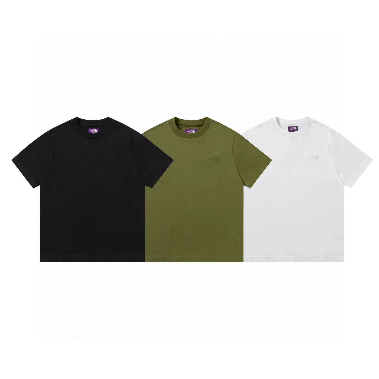 ️特价清 (只缺黑色S码) 款号:8020 TheNorthFace北面经典小标基础款短袖T恤 经典款永不过时 面料为250克双纱 colour:黑色 白色 军绿色 衣长67 胸围50 肩宽44