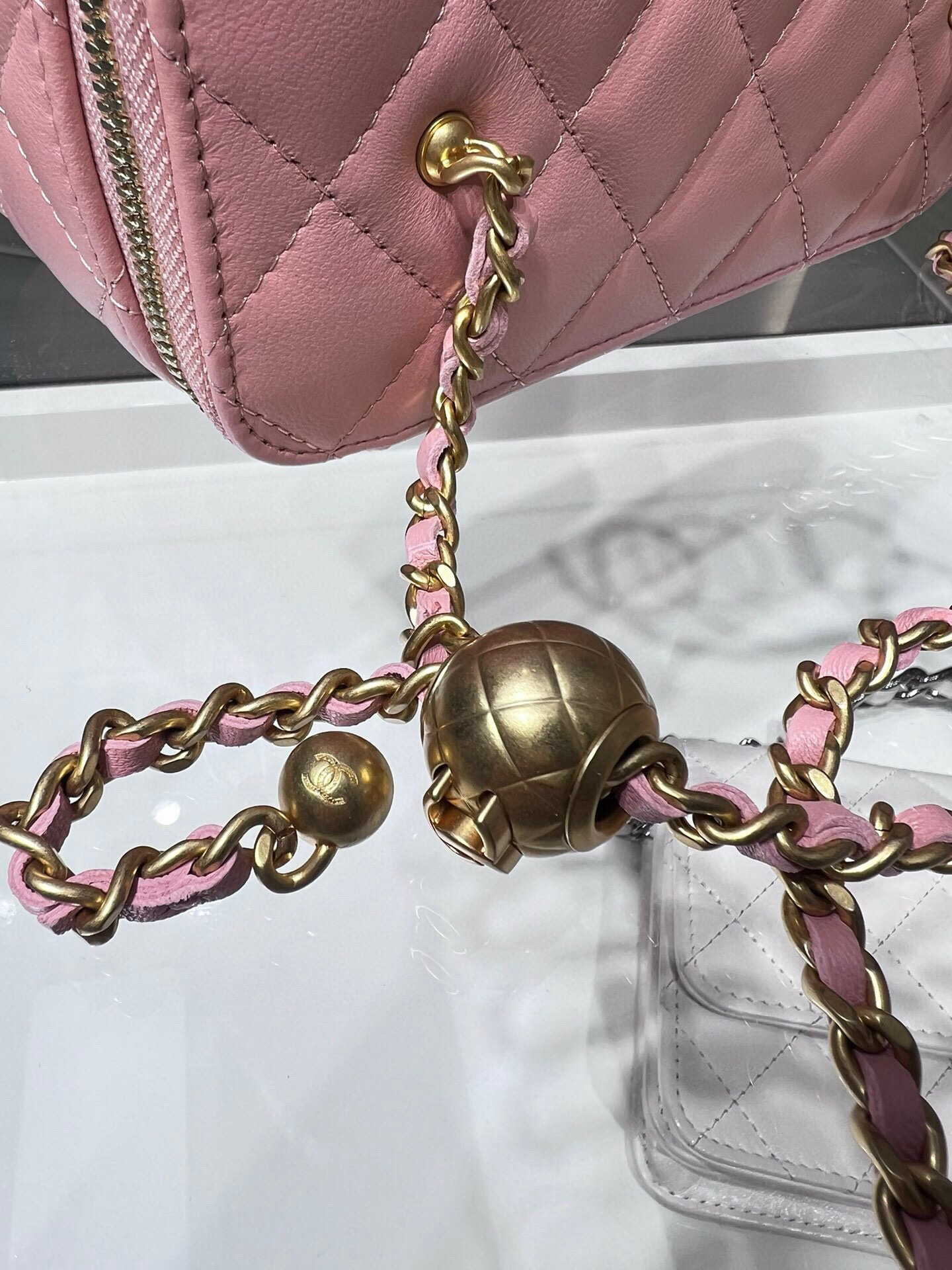 Chanel 22B Vanity With Chain