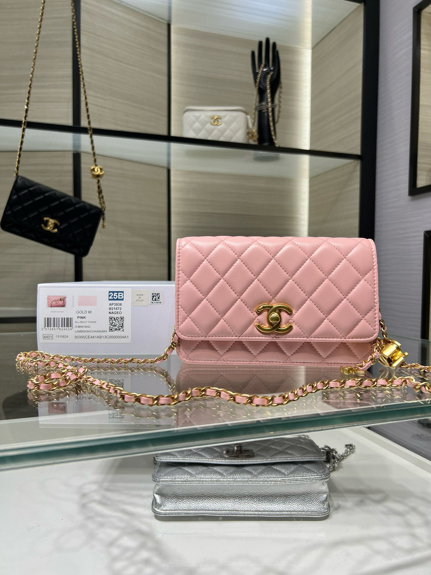 NO:617898,Authentic grade Ohanel latest model 25B woc double c buckle adjustable buckle chain bag imported sheepskin AY 19cm, CHANEL, chanel, sheepskin19860909正品级 Ohanel 最新款 25B woc 双c扣 调节扣链条包 进口羊皮 AY 19cm,CHANEL,chanel,sheepskin,Bag