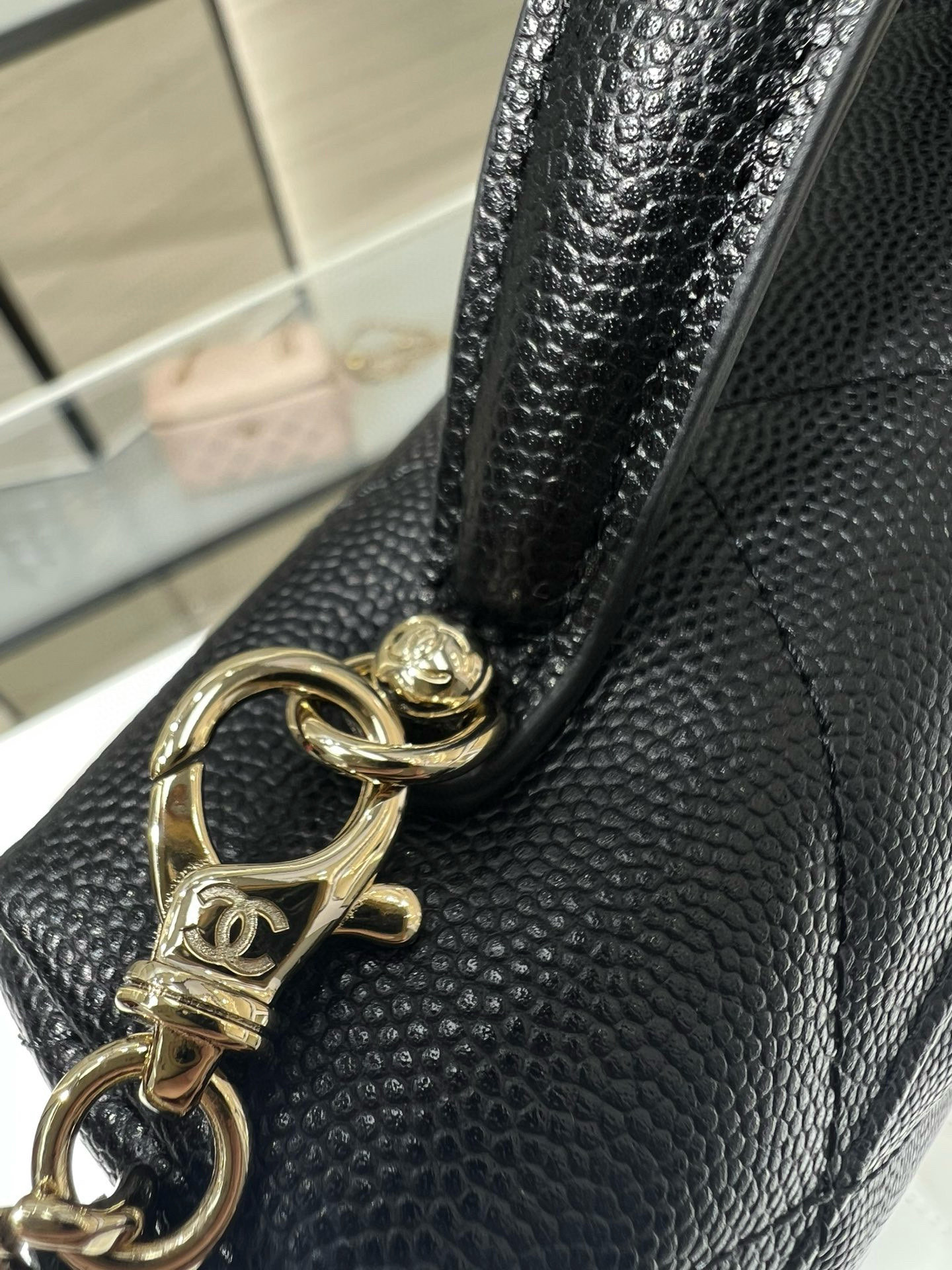 CHANEL Vanity With Chain