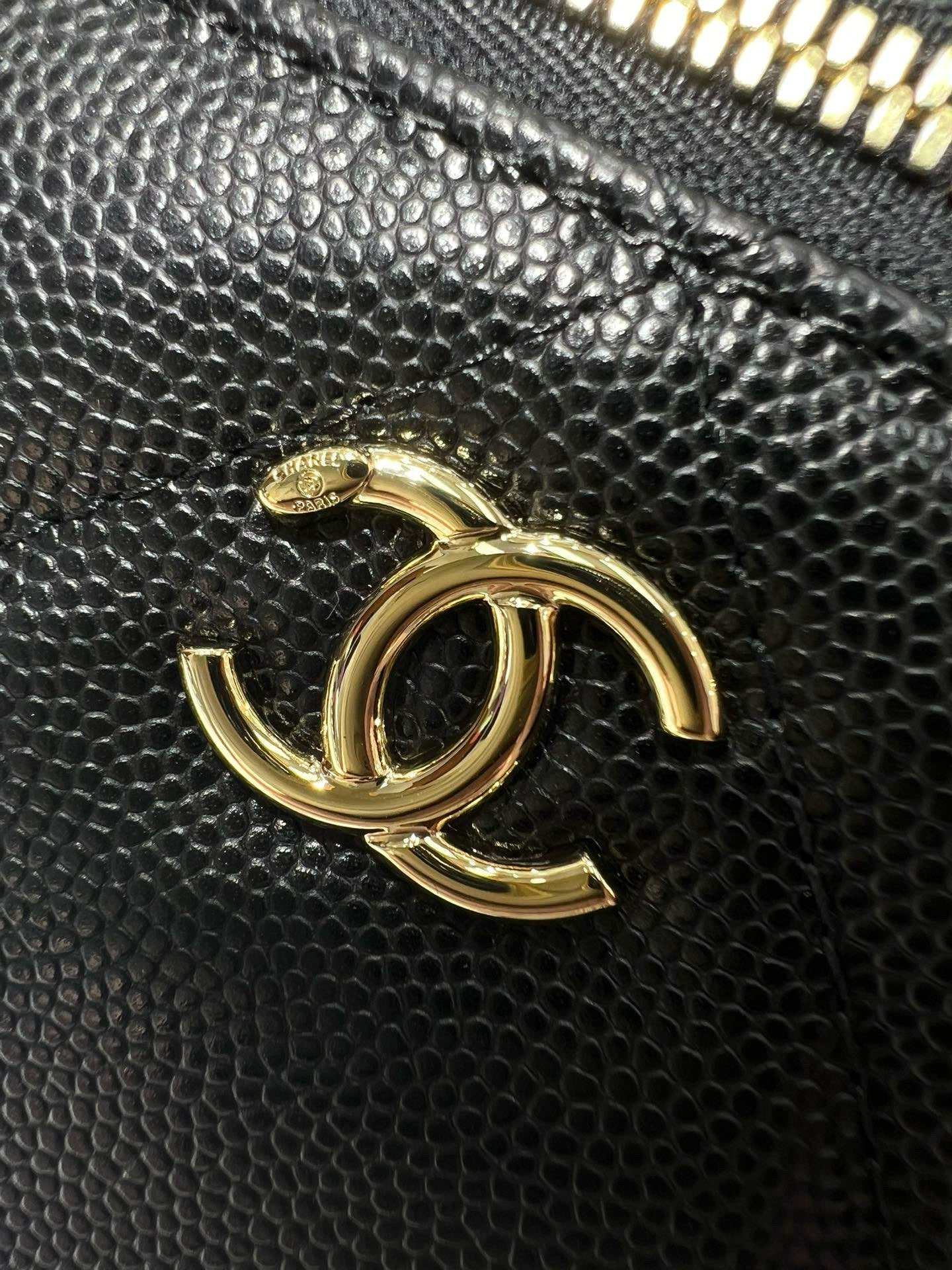 CHANEL Vanity With Chain