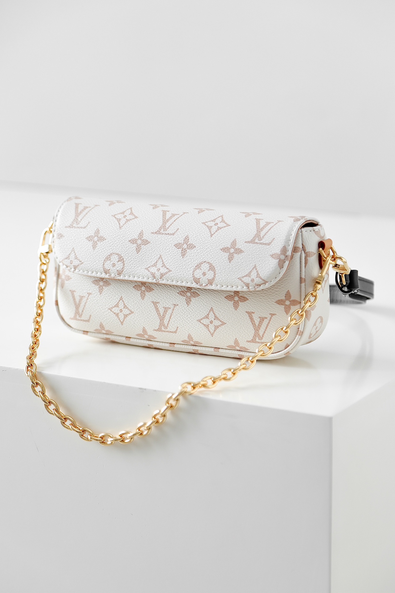 루이비통(모나리자) 108565 가방 Louis Vuitton Bag