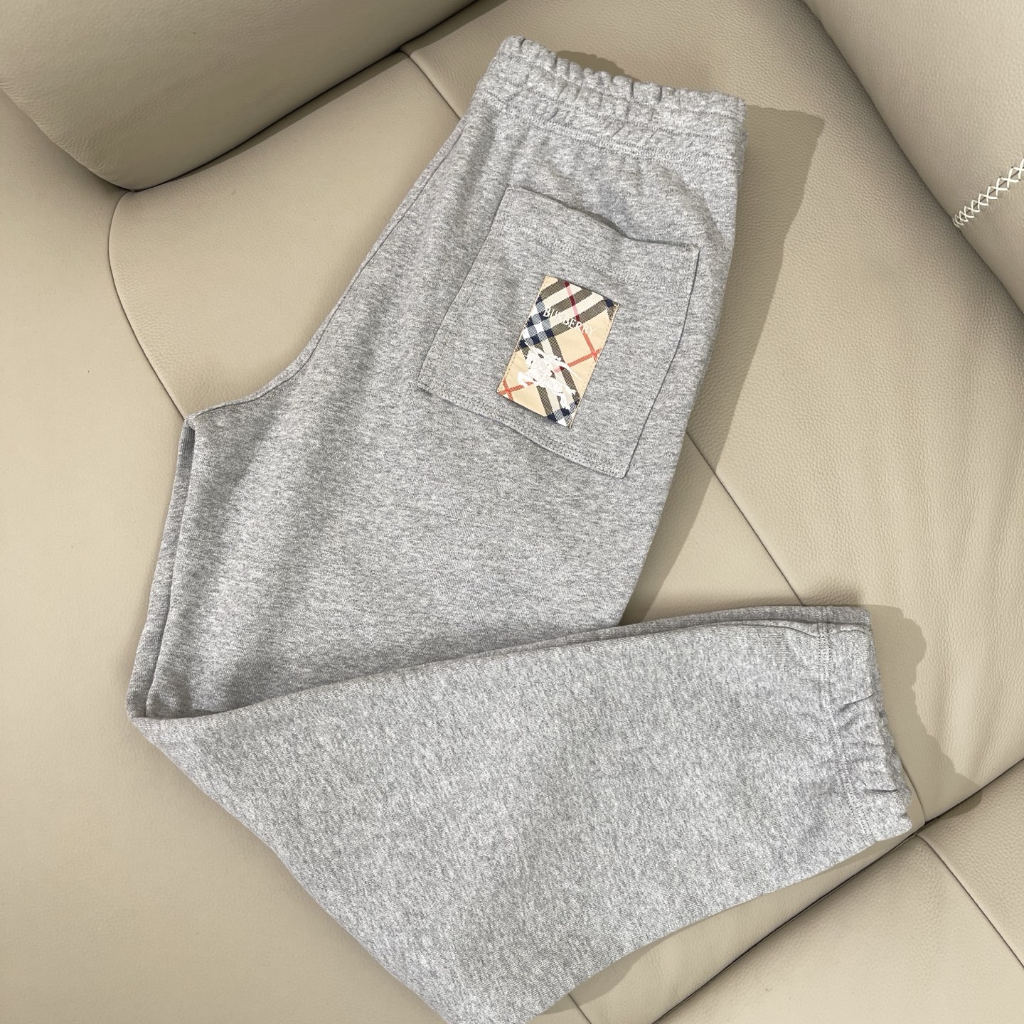 Burberry Cotton Blend Joggers Elastic Waistband Comfortable Everyday Wear 5 i1741709932040 2088 0 4