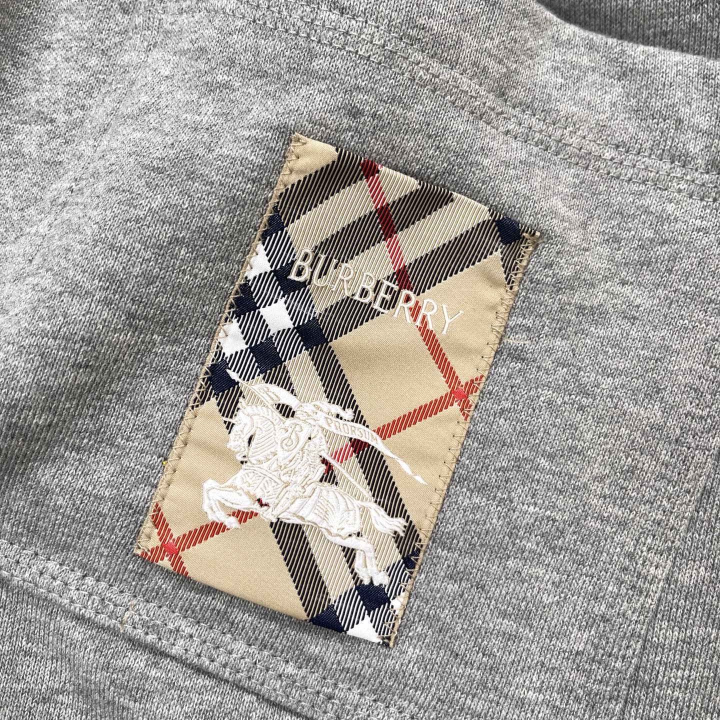 Burberry Cotton Blend Joggers Elastic Waistband Comfortable Everyday Wear 6 i1741709932935 7497 0 5