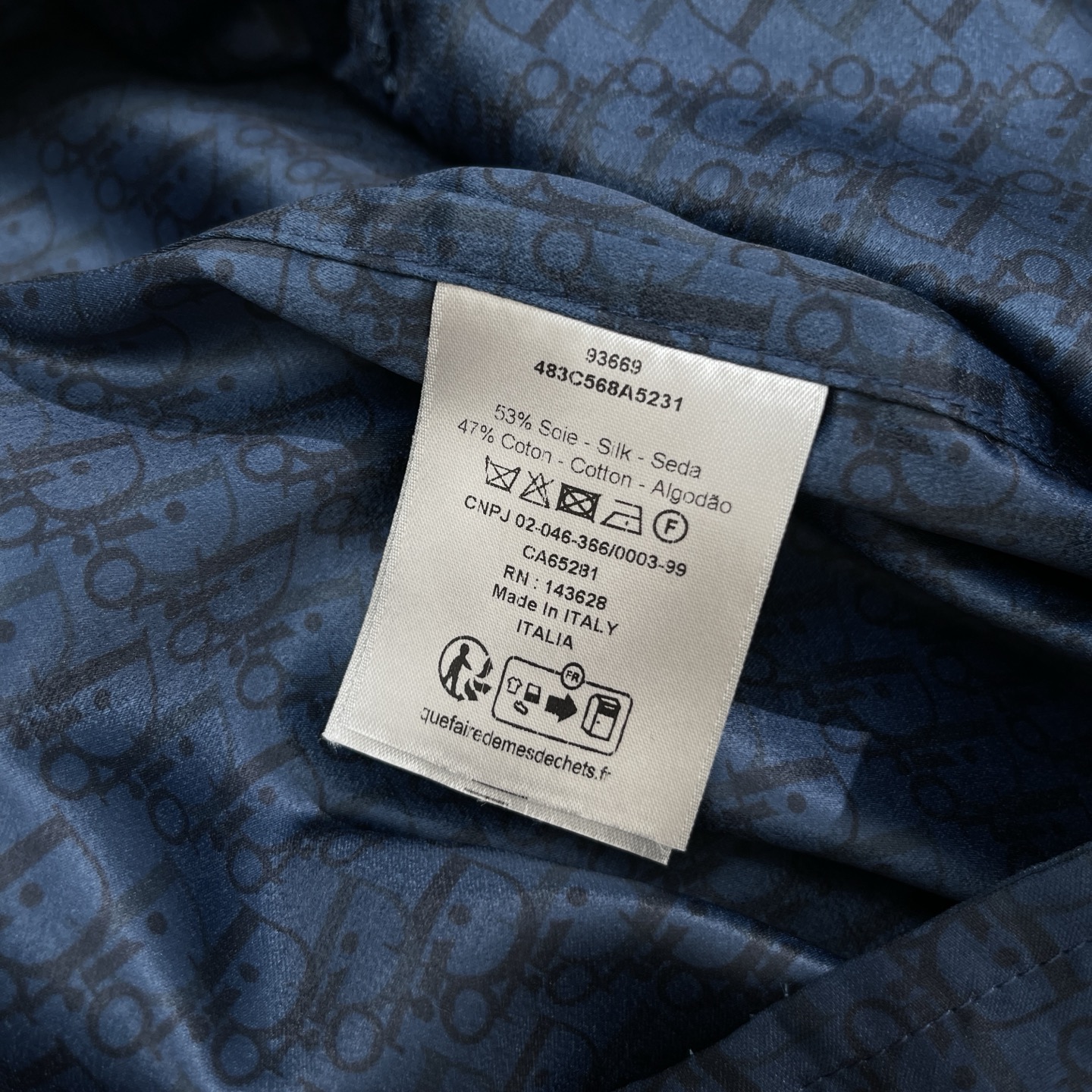 Dior Oblique Logo Silk Shirt - Short Sleeve, Relaxed Fit 8 i1747385613483 1347 0 10