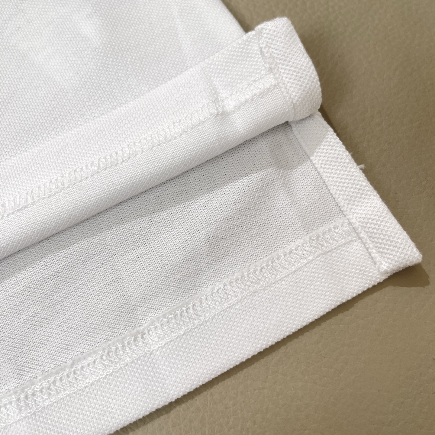 Gucci x Hattie Stewart Polo Shirt - Eye Embroidery, Pure Cotton, Casual Style 10 i1747894621552 969 0 9