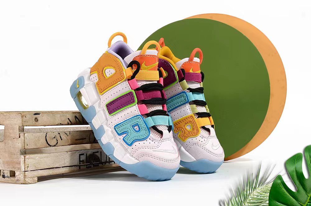 Nike/耐克 童鞋 原楦原档案开发版型，采用同源一致牛剖革鞋面材质，市面最为修正全掌真气垫模具,清洁品控区别市面其他版本!!，可视全掌透明中底气垫❗复古百搭配色,耐克Nike Air More Uptempo\”96\”Photon Dust/Metallic Silver\”皮蓬一代系列经典高街百搭休闲运动文化篮球鞋 尺码：25 26 27 28 29 30 31 32 33 34 35 36 37-选品中心