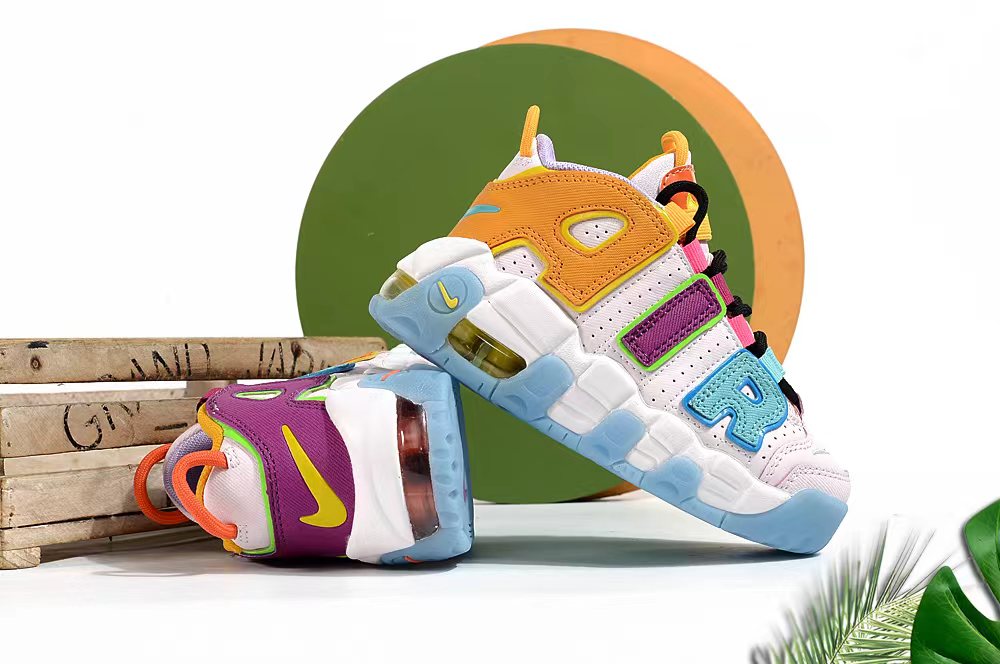 图片[6]-Nike/耐克 童鞋 原楦原档案开发版型，采用同源一致牛剖革鞋面材质，市面最为修正全掌真气垫模具,清洁品控区别市面其他版本!!，可视全掌透明中底气垫❗复古百搭配色,耐克Nike Air More Uptempo\”96\”Photon Dust/Metallic Silver\”皮蓬一代系列经典高街百搭休闲运动文化篮球鞋 尺码：25 26 27 28 29 30 31 32 33 34 35 36 37-选品中心