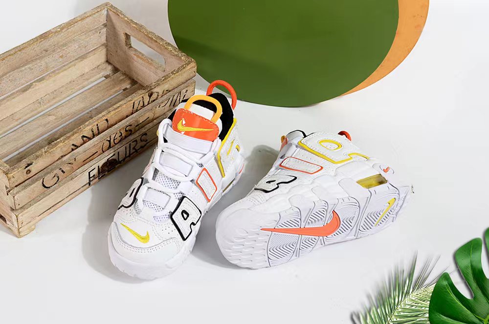 图片[2]-Nike/耐克 童鞋 原楦原档案开发版型，采用同源一致牛剖革鞋面材质，市面最为修正全掌真气垫模具,清洁品控区别市面其他版本!!，可视全掌透明中底气垫❗复古百搭配色,耐克Nike Air More Uptempo\”96\”Photon Dust/Metallic Silver\”皮蓬一代系列经典高街百搭休闲运动文化篮球鞋 尺码：25 26 27 28 29 30 31 32 33 34 35 36 37-选品中心