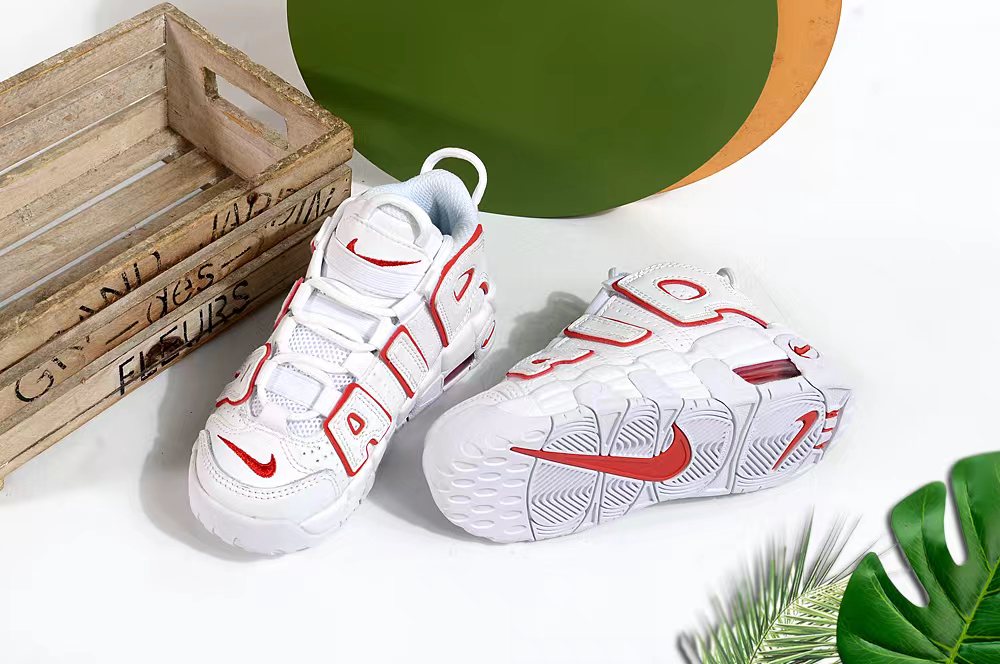 图片[2]-Nike/耐克 童鞋 原楦原档案开发版型，采用同源一致牛剖革鞋面材质，市面最为修正全掌真气垫模具,清洁品控区别市面其他版本!!，可视全掌透明中底气垫❗复古百搭配色,耐克Nike Air More Uptempo\”96\”Photon Dust/Metallic Silver\”皮蓬一代系列经典高街百搭休闲运动文化篮球鞋 尺码：25 26 27 28 29 30 31 32 33 34 35 36 37-选品中心