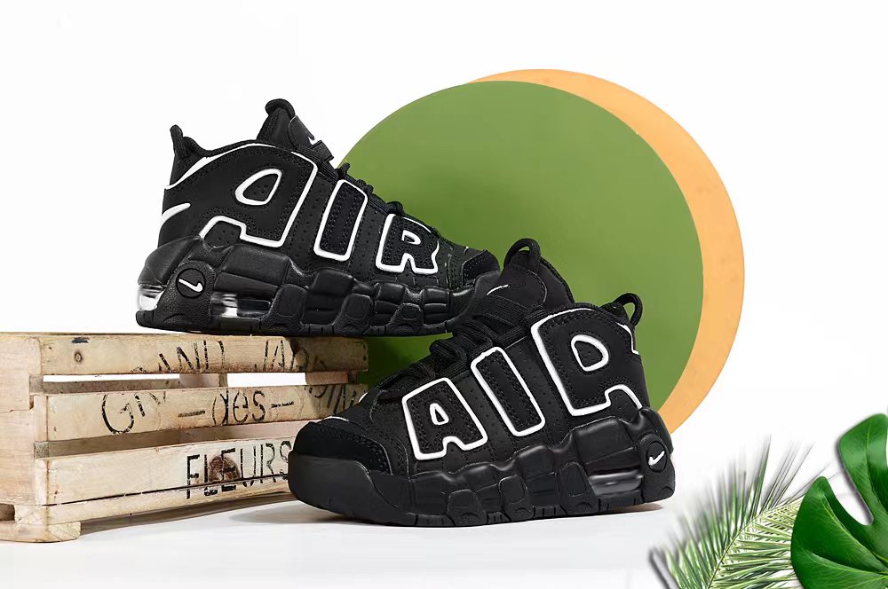 图片[5]-Nike/耐克 童鞋 原楦原档案开发版型，采用同源一致牛剖革鞋面材质，市面最为修正全掌真气垫模具,清洁品控区别市面其他版本!!，可视全掌透明中底气垫❗复古百搭配色,耐克Nike Air More Uptempo\”96\”Photon Dust/Metallic Silver\”皮蓬一代系列经典高街百搭休闲运动文化篮球鞋 尺码：25 26 27 28 29 30 31 32 33 34 35 36 37-选品中心