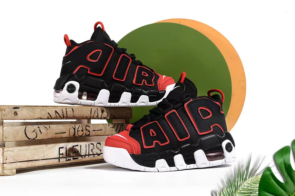 图片[5]-Nike/耐克 童鞋 原楦原档案开发版型，采用同源一致牛剖革鞋面材质，市面最为修正全掌真气垫模具,清洁品控区别市面其他版本!!，可视全掌透明中底气垫❗复古百搭配色,耐克Nike Air More Uptempo\”96\”Photon Dust/Metallic Silver\”皮蓬一代系列经典高街百搭休闲运动文化篮球鞋 尺码：25 26 27 28 29 30 31 32 33 34 35 36 37-选品中心