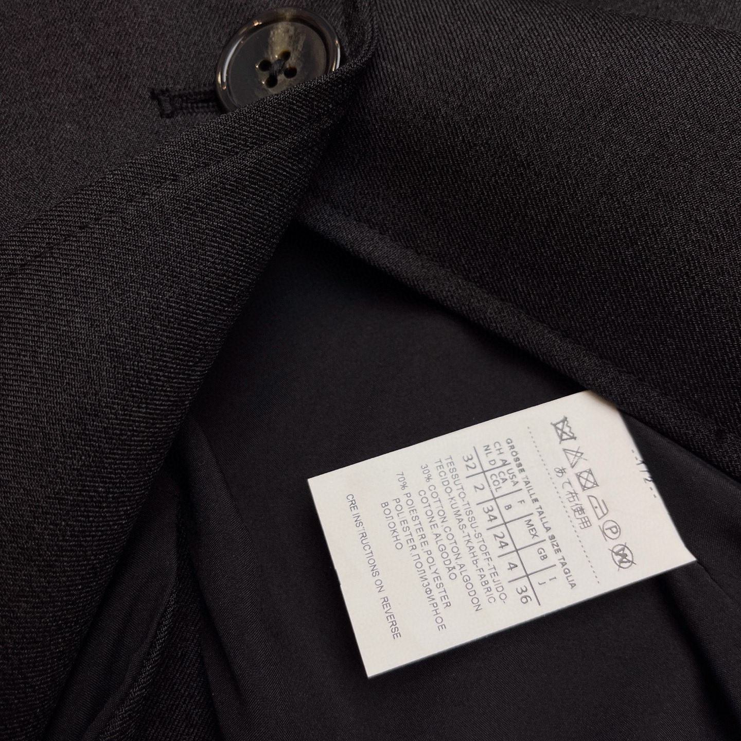 Title: High-End Women’s Suit with Laser-Embroidered Sleeves for Fall 2025 Summary: P780 women’s suit features simplified design, laser-embroidered sleeves, - 图片 6