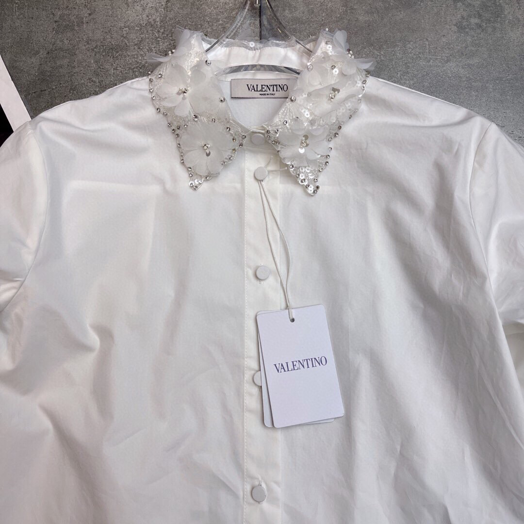 “High-End Women’s White Shirt Collection 2025: 3D Laser Flowers, Pure Cotton, Sizes SM-XL” - 图片 2