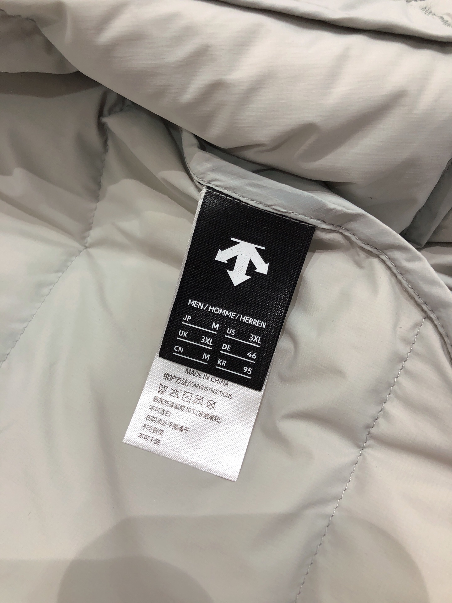 纪梵希 Givenchy 高定典藏名品高定成衣时装外套连衣裙衬衫T恤 #DE2A4BF3 4