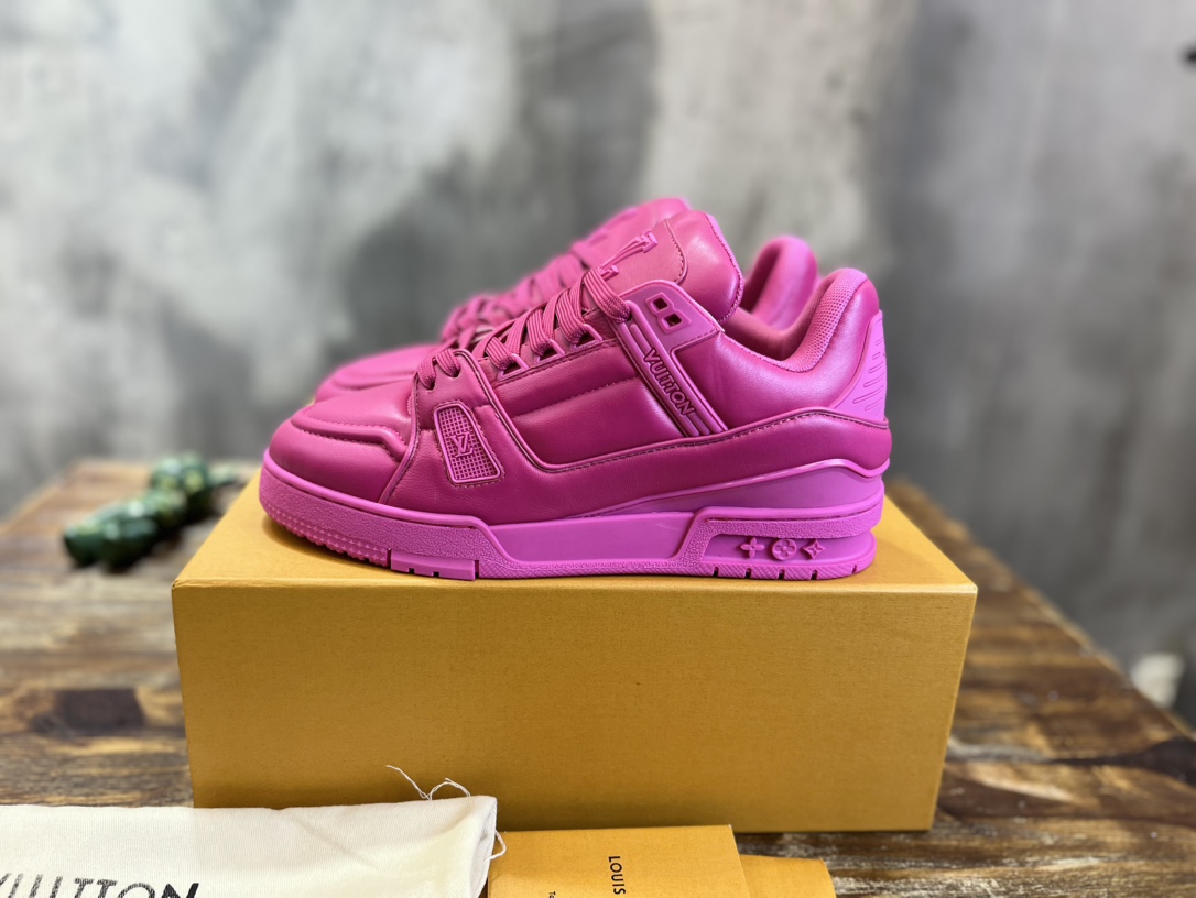 Louis Vuitton 新配色 东莞高端 LV Trainer 路易-威登2022走秀新款