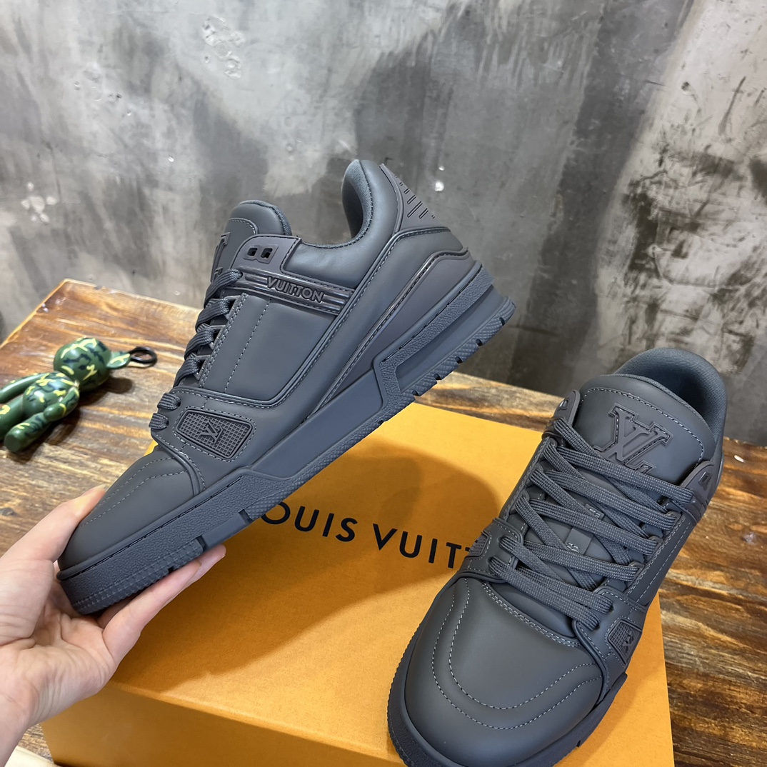 Louis Vuitton 新配色 东莞高端 LV Trainer 路易-威登2022走秀新款