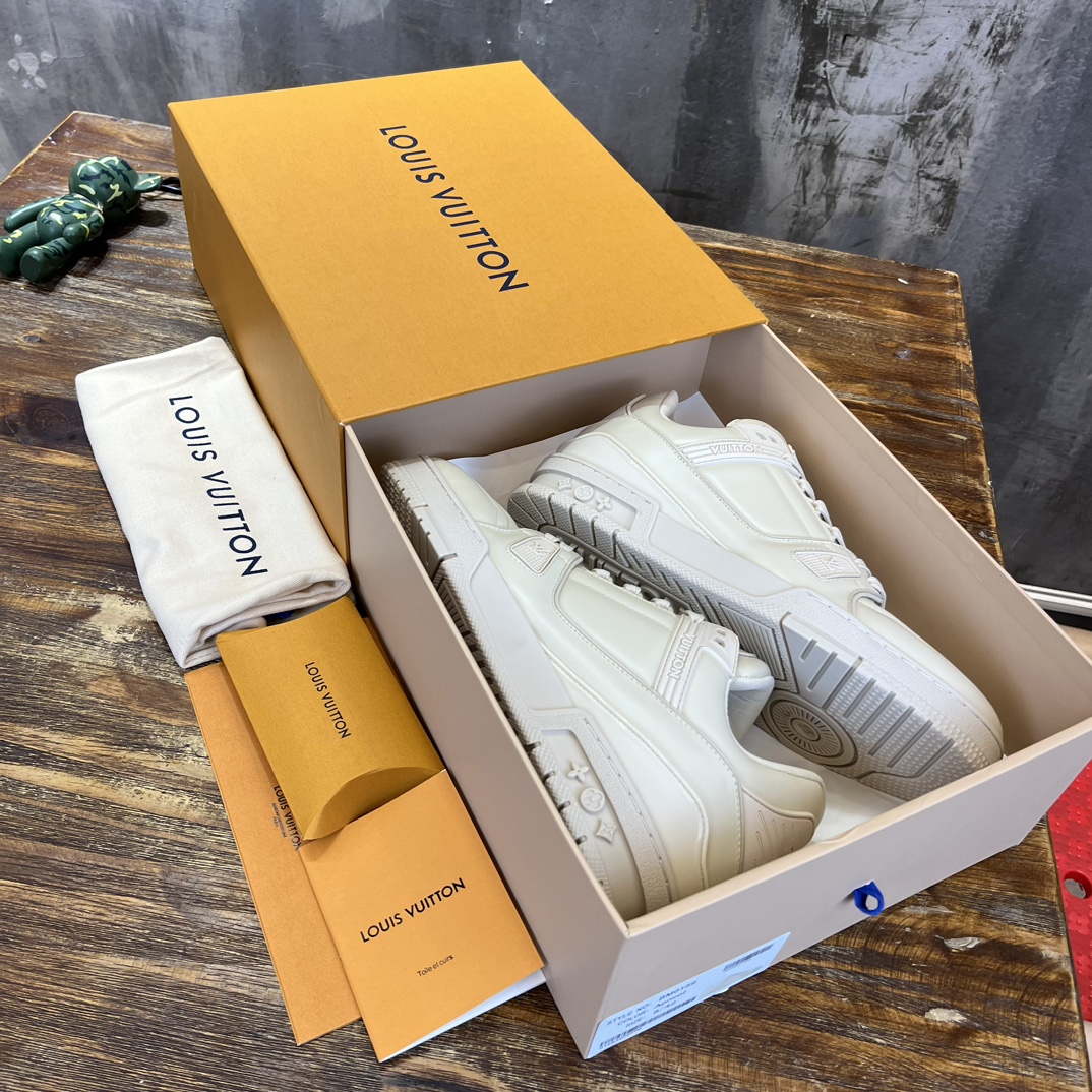 Louis Vuitton 新配色 东莞高端 LV Trainer 路易-威登2022走秀新款