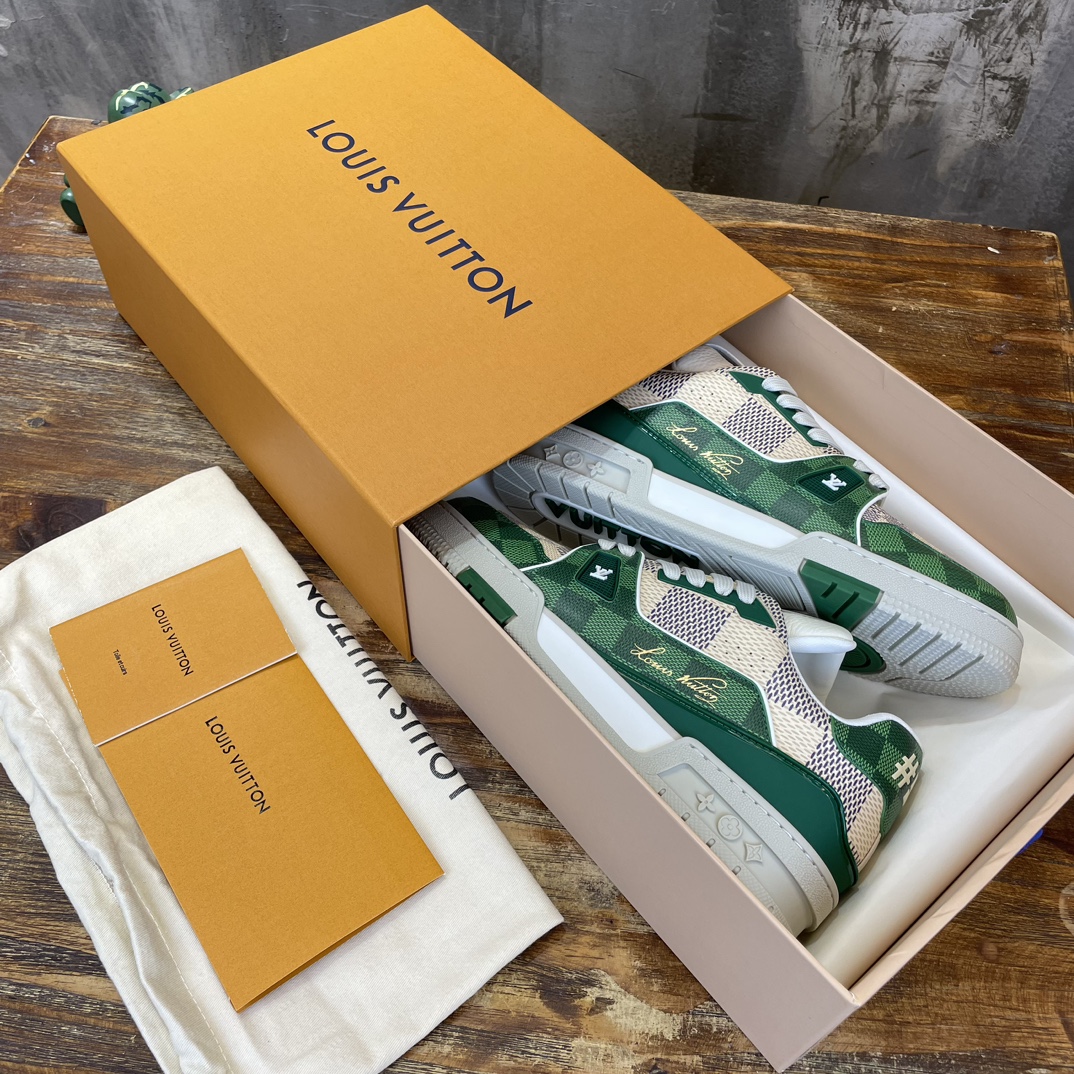Louis Vuitton 新配色 东莞高端 LV Trainer 路易-威登2022走秀新款