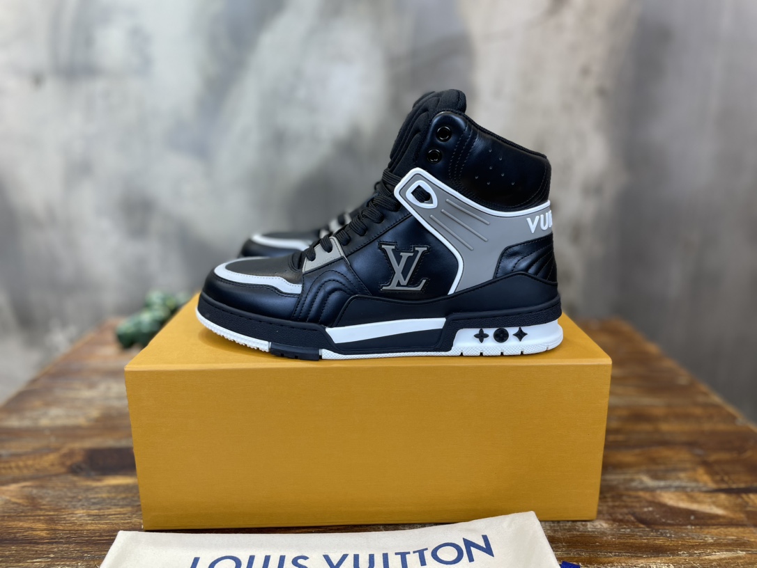 Louis Vuitton 高帮新配色 东莞高端 LV Trainer 路易-威登2022走秀新款
